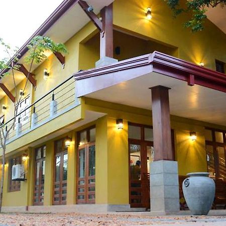 Inlak Garden Hotel Negombo Eksteriør bilde