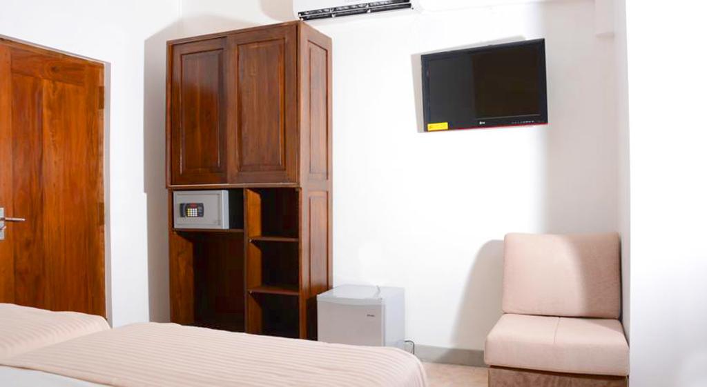 Inlak Garden Hotel Negombo Rom bilde