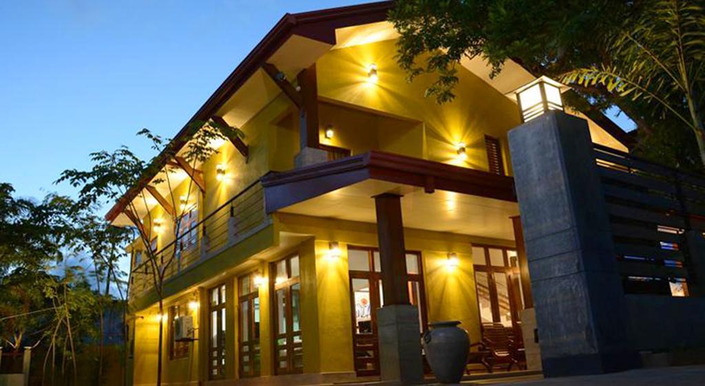 Inlak Garden Hotel Negombo Eksteriør bilde