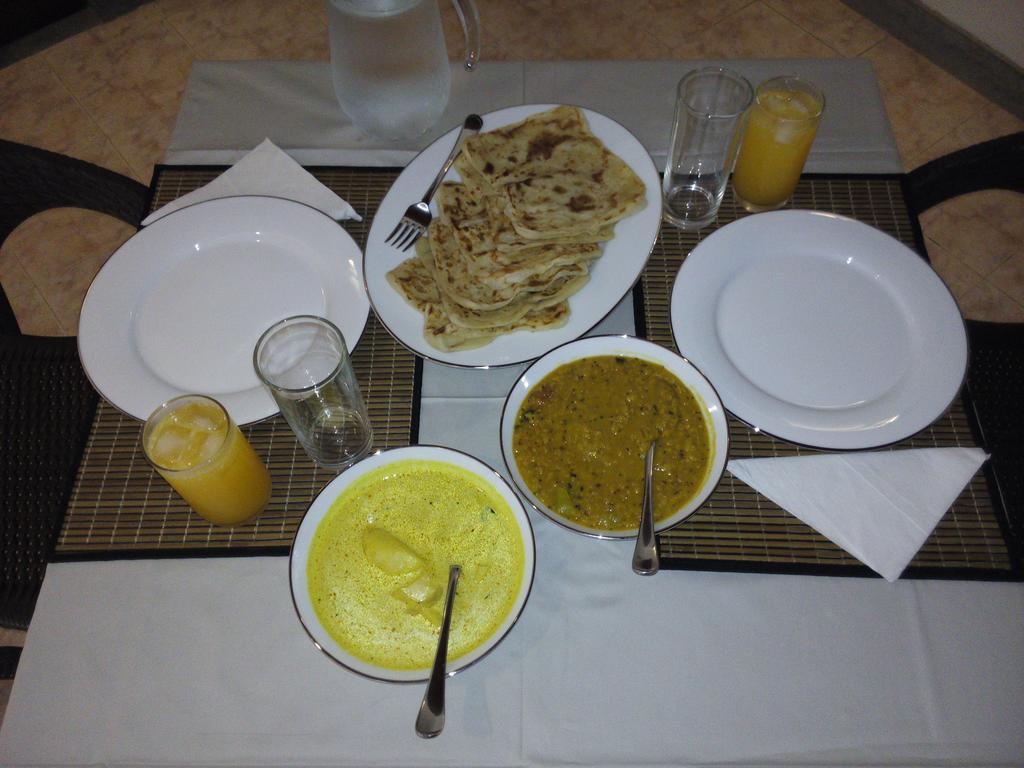 Inlak Garden Hotel Negombo Eksteriør bilde
