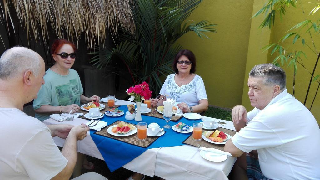 Inlak Garden Hotel Negombo Eksteriør bilde