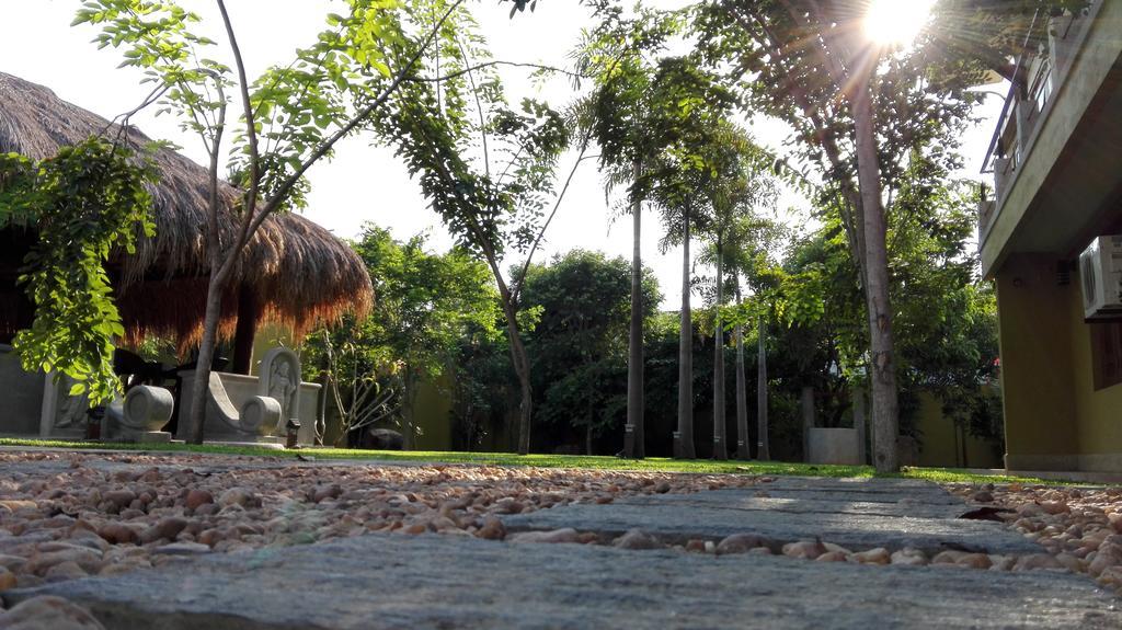 Inlak Garden Hotel Negombo Eksteriør bilde